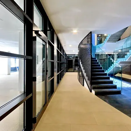 Appartamento Green Terraced Apartment. 3 Stops From Colosseum *